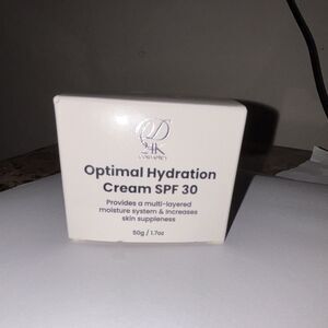 D24K Cosmetics Hydrating Cream SPF 20 Moisturizer for Face 50g All Skin Types